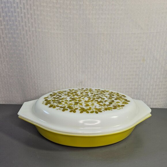 Vintage Pyrex divided baking dish in green print Great Condition - Picture 7 of 11